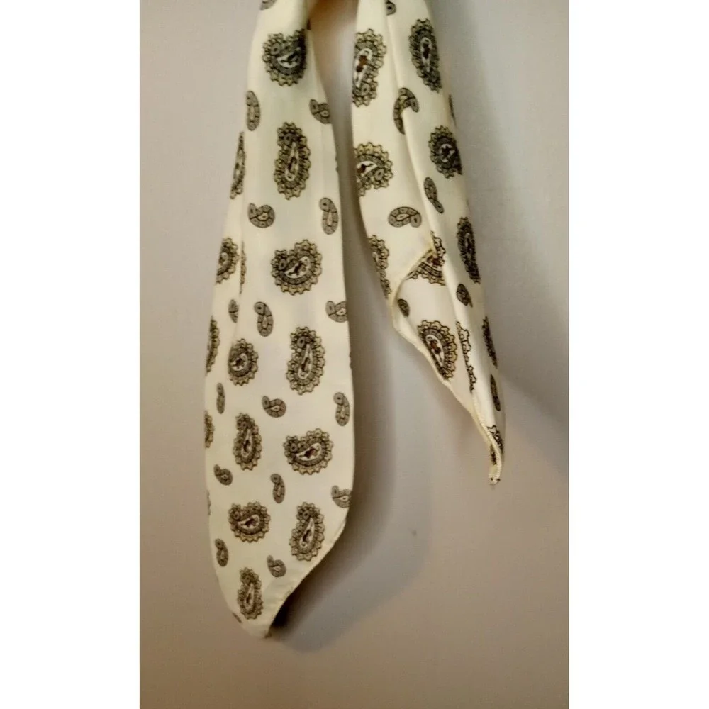 Vintage neck scarf